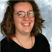 Je suis étudiante en graphisme et passionnée par l'image